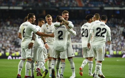 浩瀚体育快讯-克瓦拉茨赫利亚参加慈善活动暖人心